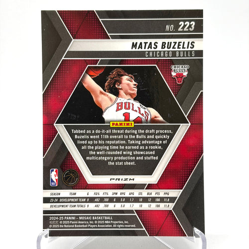 RC Matas Buzelis (Chicago Bulls) Mosaic, Silver Prizm rookie